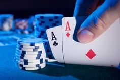 حیدرآباد میں پوکر نیکسٹ بیس روم میں بیٹنگ اور مضبوط ہینڈ اوڈز